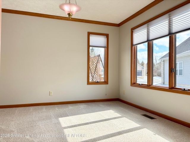 5091 Runnymede Drive, Holt, MI 48842