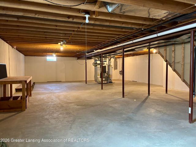 5091 Runnymede Drive, Holt, MI 48842