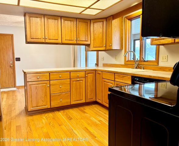 5091 Runnymede Drive, Holt, MI 48842