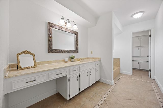 11306 Pickfair DR, Austin, TX 78750