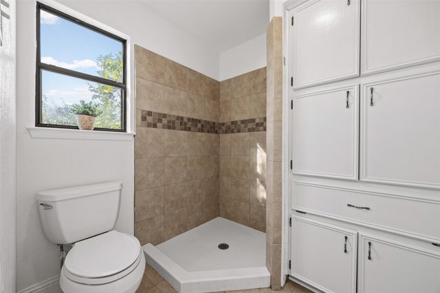 11306 Pickfair DR, Austin, TX 78750