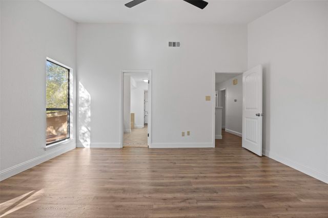 11306 Pickfair DR, Austin, TX 78750