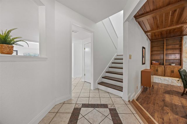 11306 Pickfair DR, Austin, TX 78750