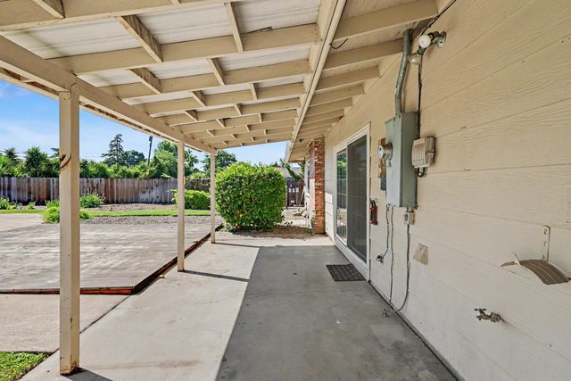 3058 El Capitan, Merced, CA 95340