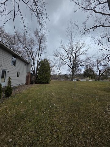 641 Dunleavy Drive, Highland, MI 48356