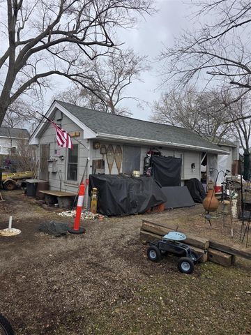 641 Dunleavy Drive, Highland, MI 48356