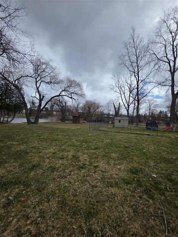 641 Dunleavy Drive, Highland, MI 48356