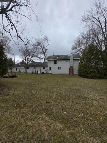 641 Dunleavy Drive, Highland, MI 48356