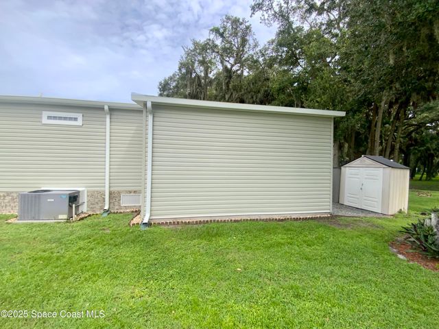 379 Holiday Park Boulevard NE, Palm Bay, FL 32907