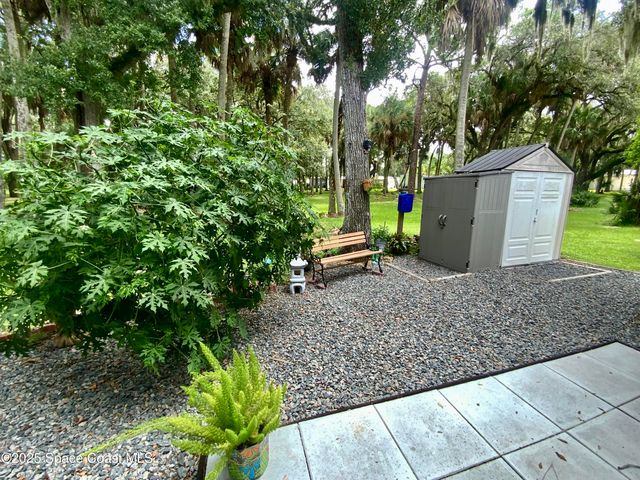 379 Holiday Park Boulevard NE, Palm Bay, FL 32907