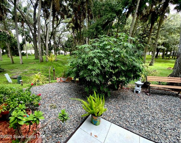 379 Holiday Park Boulevard NE, Palm Bay, FL 32907