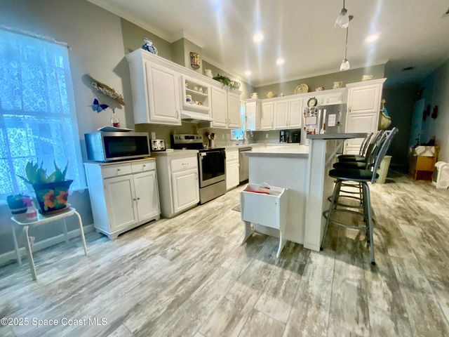 379 Holiday Park Boulevard NE, Palm Bay, FL 32907