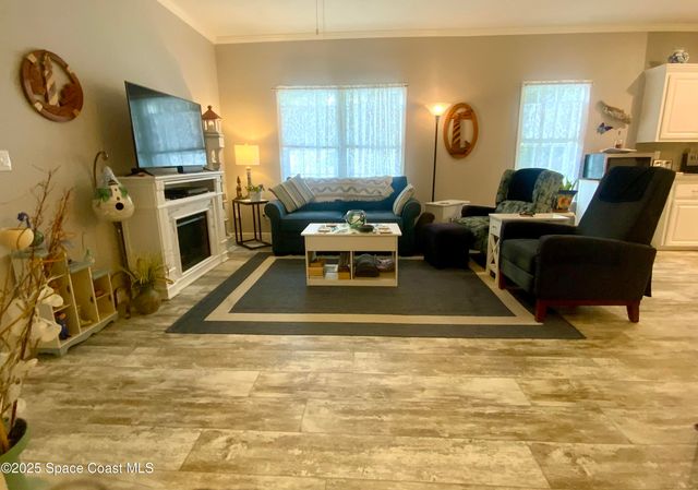 379 Holiday Park Boulevard NE, Palm Bay, FL 32907