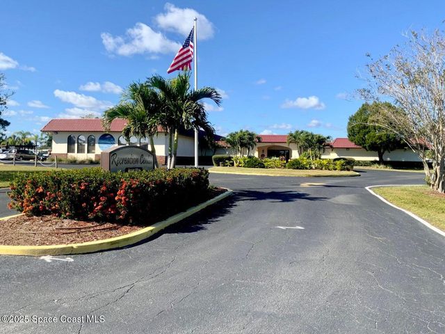 379 Holiday Park Boulevard NE, Palm Bay, FL 32907