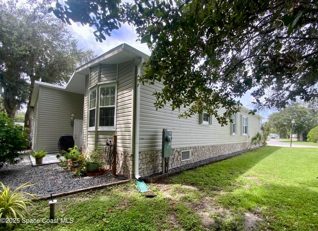 379 Holiday Park Boulevard NE, Palm Bay, FL 32907