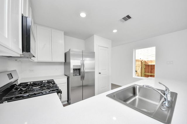 16831 Spotted Oak Drive, Hockley, TX 77447