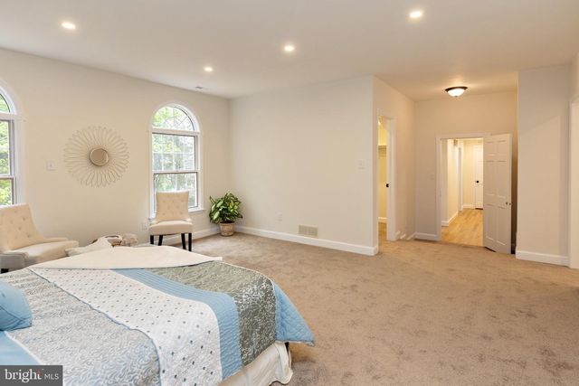 17 BLATHERWICK DR, Berlin, NJ 08009