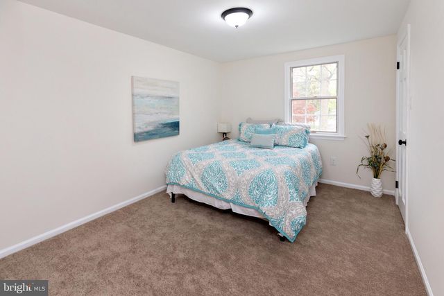 17 BLATHERWICK DR, Berlin, NJ 08009