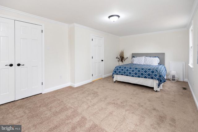 17 BLATHERWICK DR, Berlin, NJ 08009