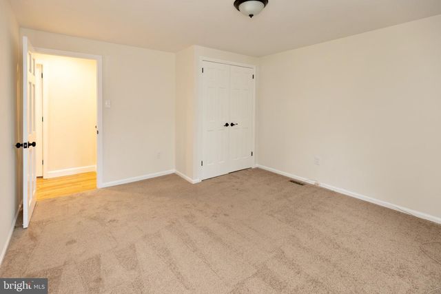 17 BLATHERWICK DR, Berlin, NJ 08009