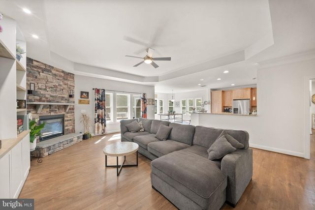 11677 KAHNS RD, Manassas, VA 20112