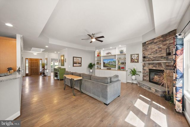 11677 KAHNS RD, Manassas, VA 20112