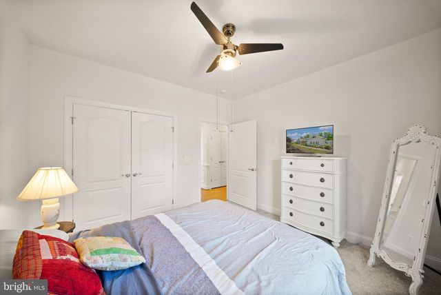 11677 KAHNS RD, Manassas, VA 20112