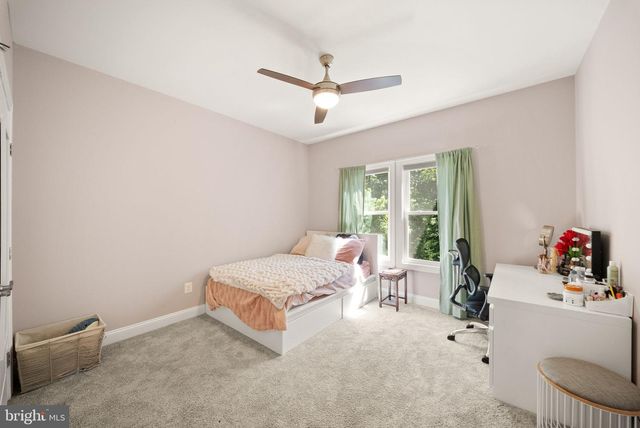 11677 KAHNS RD, Manassas, VA 20112