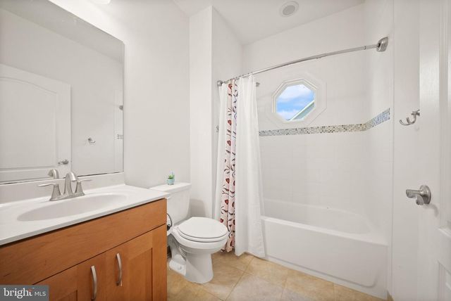 11677 KAHNS RD, Manassas, VA 20112