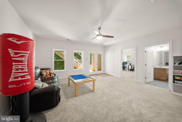 11677 KAHNS RD, Manassas, VA 20112
