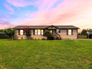 2672 Lansing Switch Rd, Longview, TX 75602