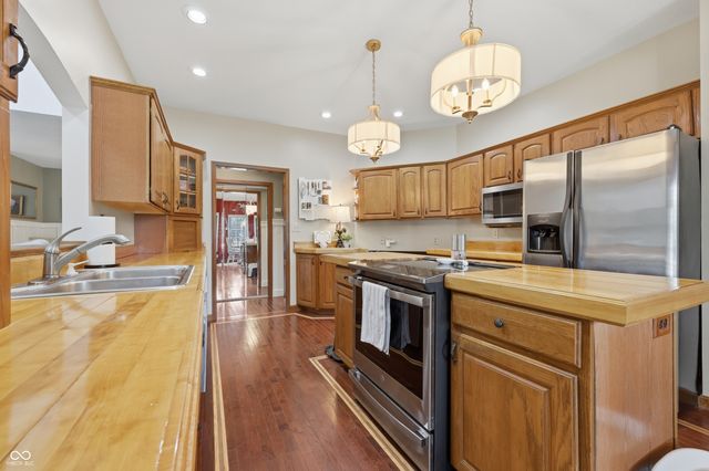2496 Turf Way, Shelbyville, IN 46176