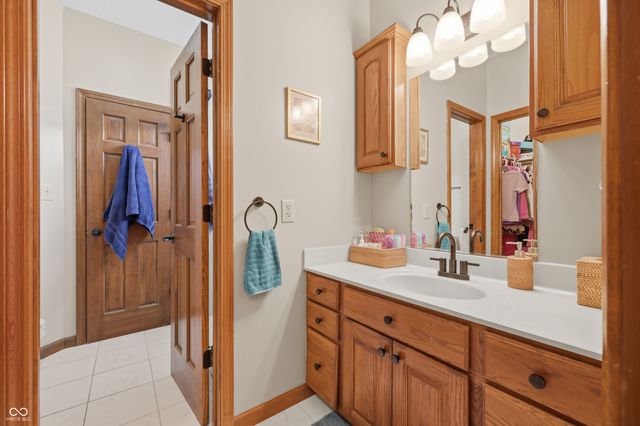 2496 Turf Way, Shelbyville, IN 46176