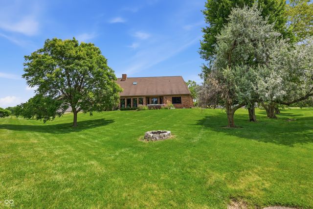 2496 Turf Way, Shelbyville, IN 46176
