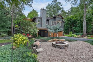 1895 W Lakewood Boulevard, Park Twp, MI 49424