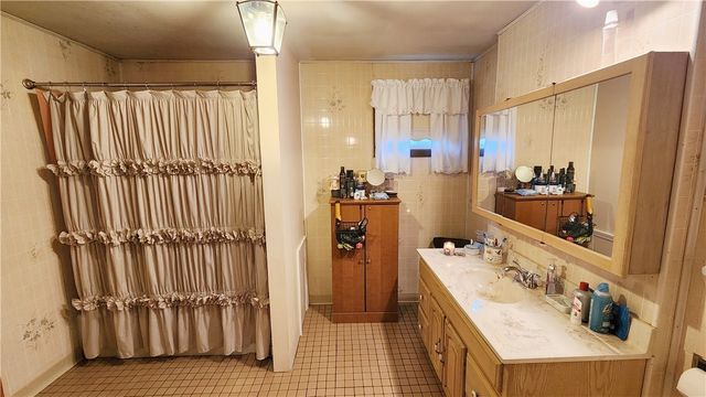 3348 E Main St, Mahoning Twp, PA 16132