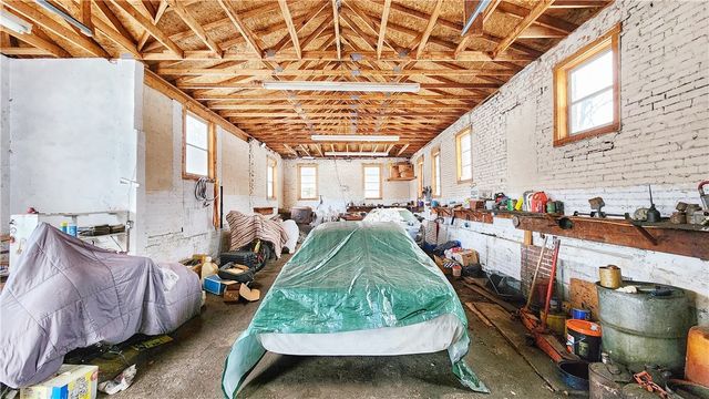 3348 E Main St, Mahoning Twp, PA 16132