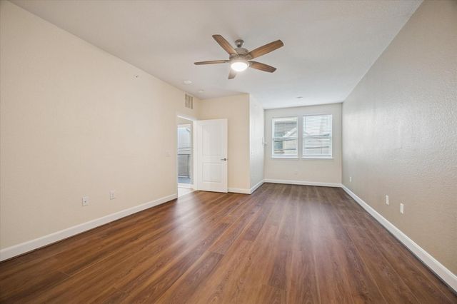 6804 Westview Drive 2205, Houston, TX 77055