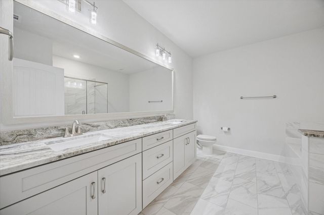 6804 Westview Drive 2205, Houston, TX 77055