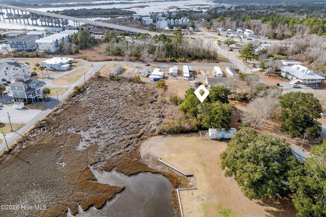 144 Atkinson Point Road, Holly Ridge, NC 28445