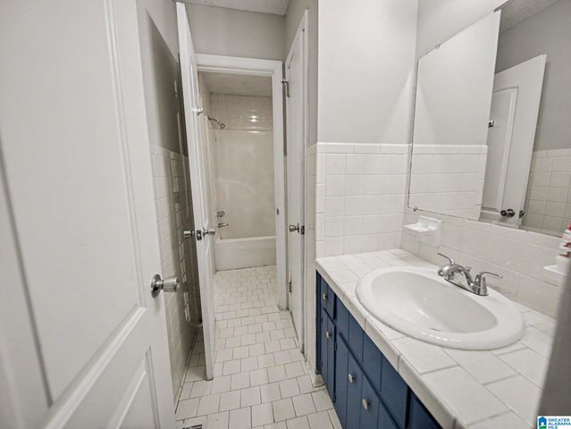 3105 COBBLESTONE DRIVE, Birmingham, AL 35215