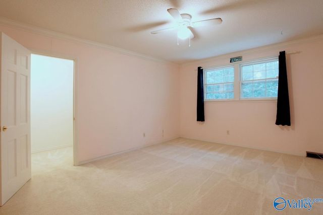 518 Cleermont Drive, Huntsville, AL 35801