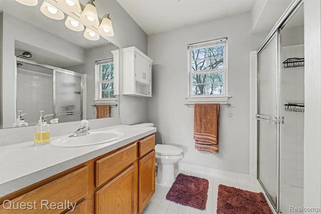 491 River Ridge Drive, Waterford, MI 48327