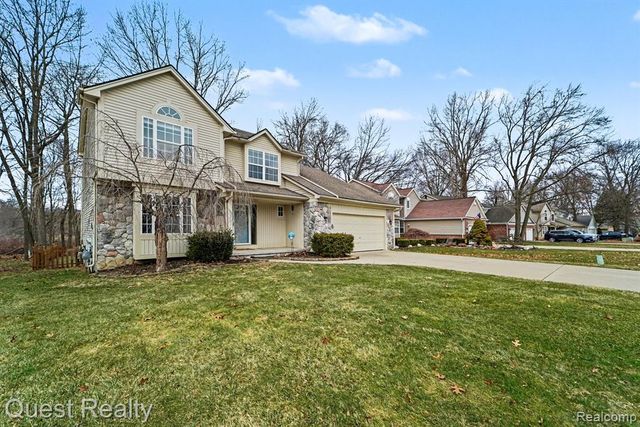 491 River Ridge Drive, Waterford, MI 48327