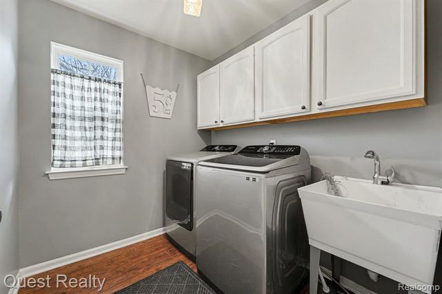 491 River Ridge Drive, Waterford, MI 48327