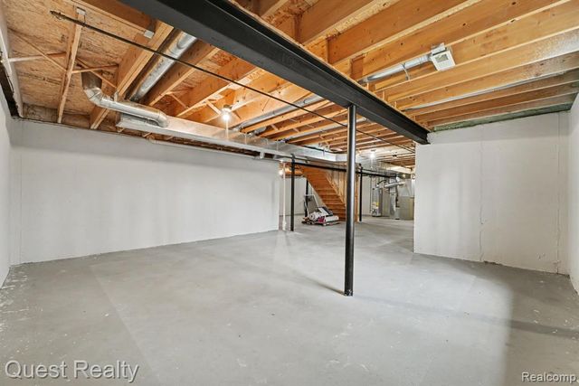 491 River Ridge Drive, Waterford, MI 48327