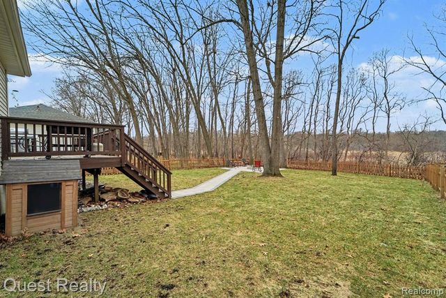 491 River Ridge Drive, Waterford, MI 48327