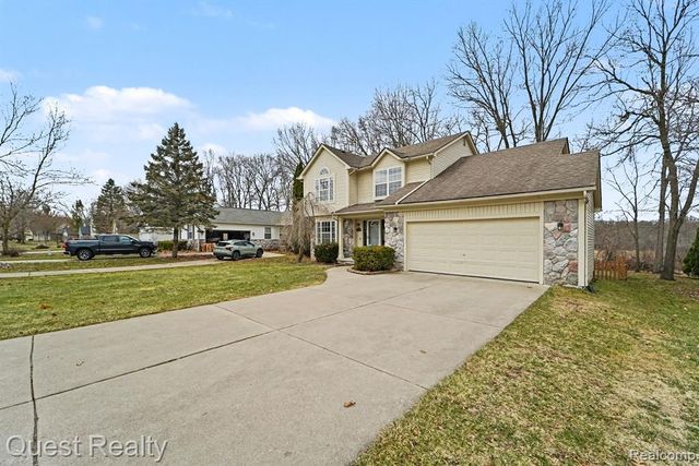 491 River Ridge Drive, Waterford, MI 48327