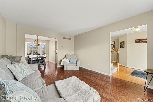 491 River Ridge Drive, Waterford, MI 48327