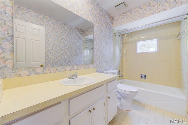11880 Archerton Drive, Bridgeton, MO 63044